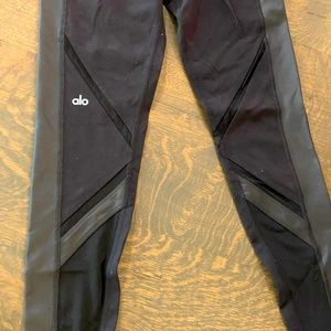 ALO YOGA Gray leggings